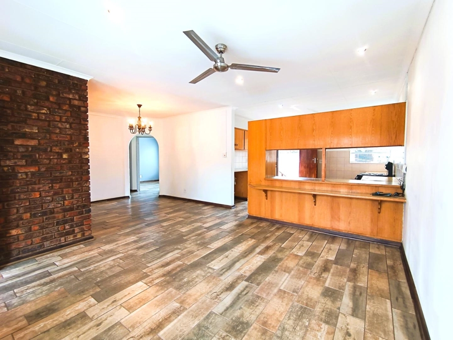 3 Bedroom Property for Sale in Langenhovenpark Free State